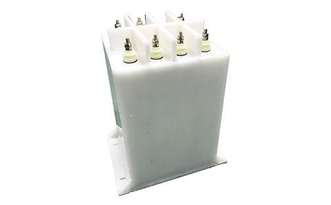 什么情況會引起補償電容器發生過電流？